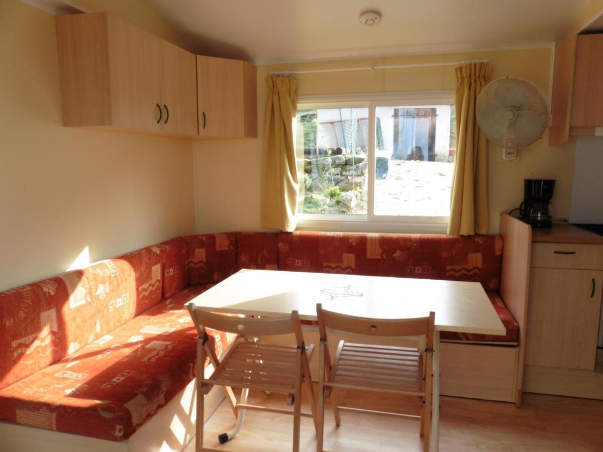 Camping Le Montbartoux Vollore-Ville Buitenkant foto